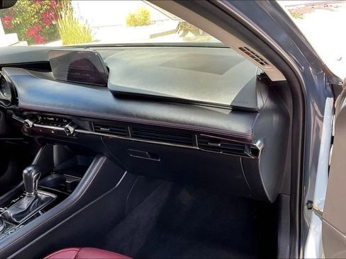 Used 2025 MAZDA MAZDA3 s image 16