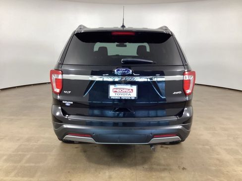 Used 2019 Ford Explorer XLT w/ Equipment Group 202A AWD/4WD image 6