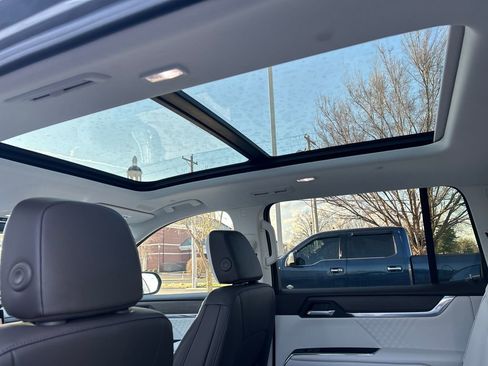 New 2026 GMC Acadia Denali w/ Super Cruise Package image 39