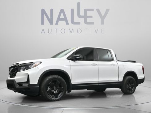 Used 2024 Honda Ridgeline Black Edition image 2