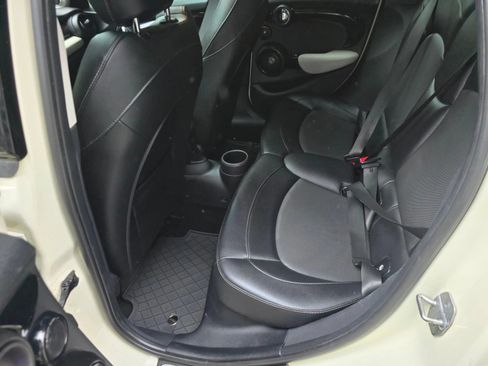Used 2016 MINI Cooper S FWD image 17