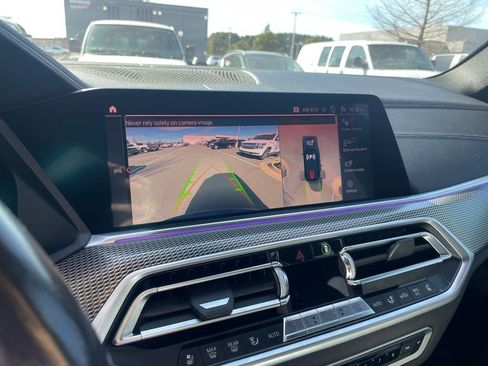 Used 2020 BMW X5 M50i w/ Executive Package image 18