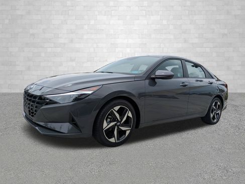 Certified 2023 Hyundai Elantra SEL w/ Convenience Package FWD image 5