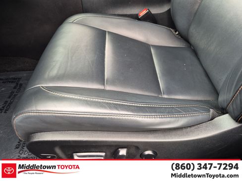 Used 2015 Toyota Highlander XLE AWD/4WD image 15