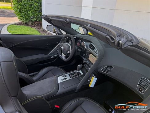 Used 2016 Chevrolet Corvette Z06 w/ C7.r Special Edition RWD image 26