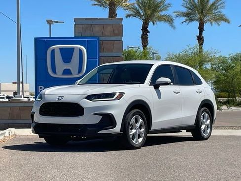 Certified 2025 Honda HR-V LX image 1