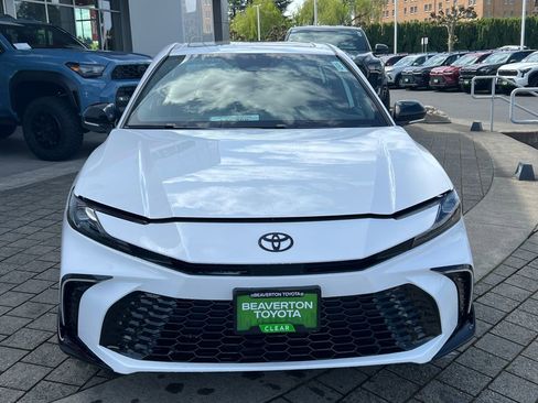 New 2026 Toyota Camry Hybrid image 8