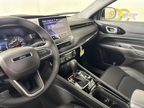 New 2026 Jeep Compass Latitude image 27