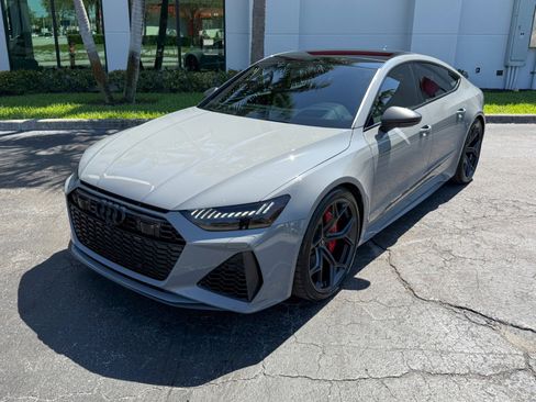 Used 2024 Audi RS 7 Performance image 10