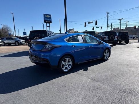 Used 2018 Chevrolet Volt LT w/ LT Driver Confidence Package FWD image 3