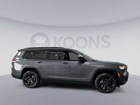 Used 2024 Jeep Grand Cherokee L Altitude image 17
