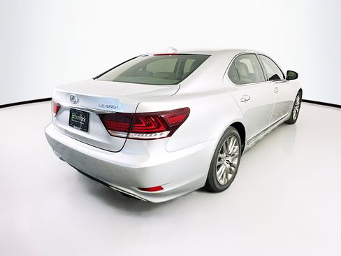 Used 2016 Lexus LS 460 L RWD image 9