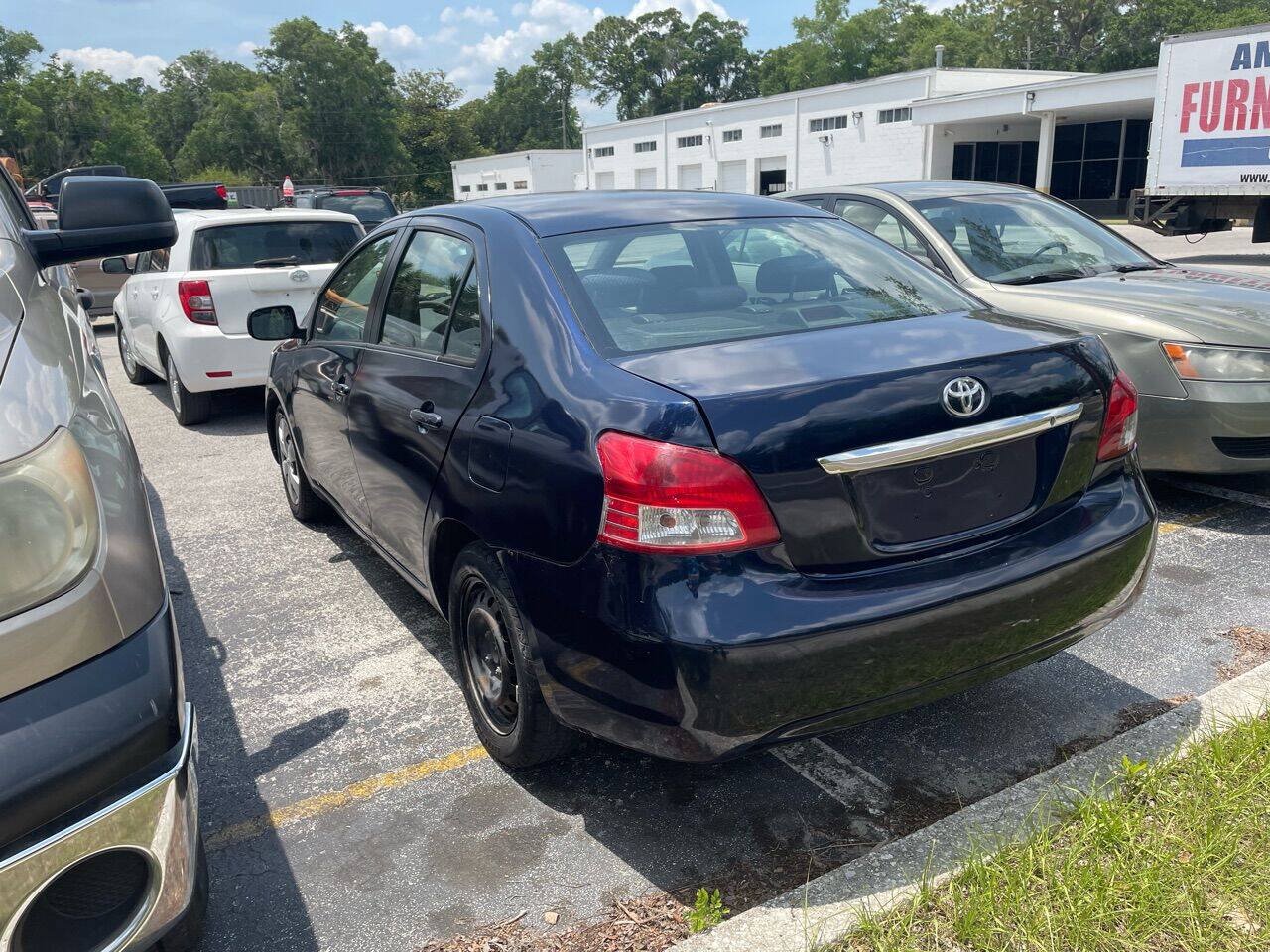 Used 2008 Toyota Yaris Sedan FWD image 5