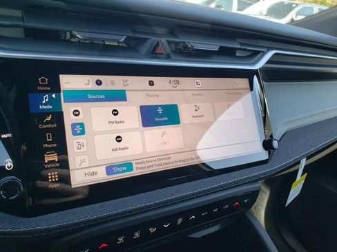 New 2026 Jeep Cherokee Laredo image 10