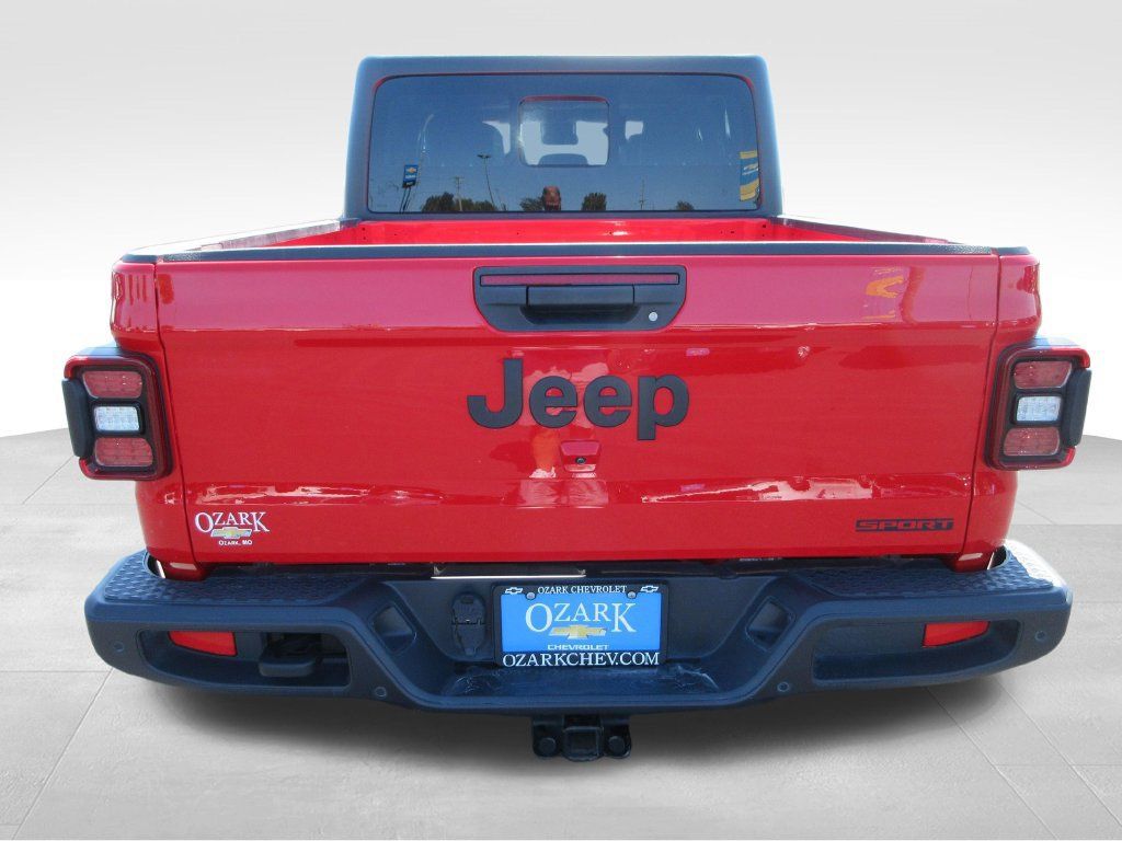 Used 2020 Jeep Gladiator Sport w/ Quick Order Package 24S AWD/4WD image 4