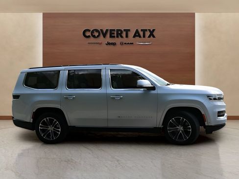 Used 2022 Jeep Grand Wagoneer Series I AWD/4WD image 6