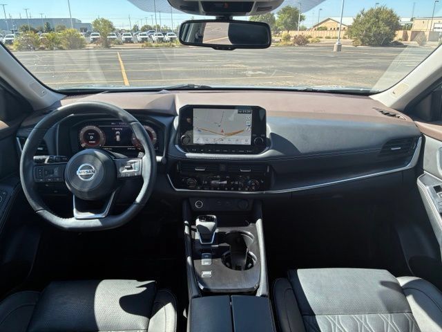 Certified 2021 Nissan Rogue Platinum FWD image 16