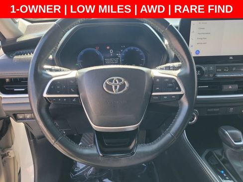 Used 2024 Toyota Grand Highlander AWD Hybrid image 29