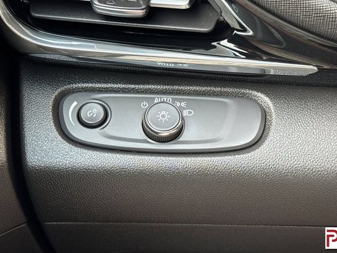 Certified 2026 Buick Envista Sport Touring w/ Convenience I Package FWD image 31