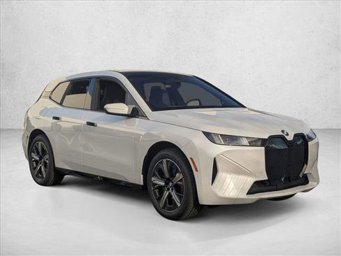 New 2026 BMW iX xDrive60 image 7