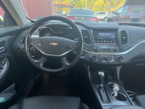 Used 2019 Chevrolet Impala LT image 5