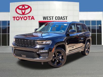 Used 2023 Jeep Grand Cherokee Limited w/ Black Appearance Package