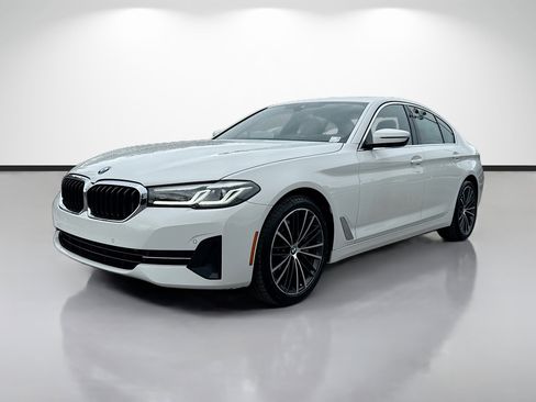 Used 2023 BMW 530i w/ Premium Package RWD image 7