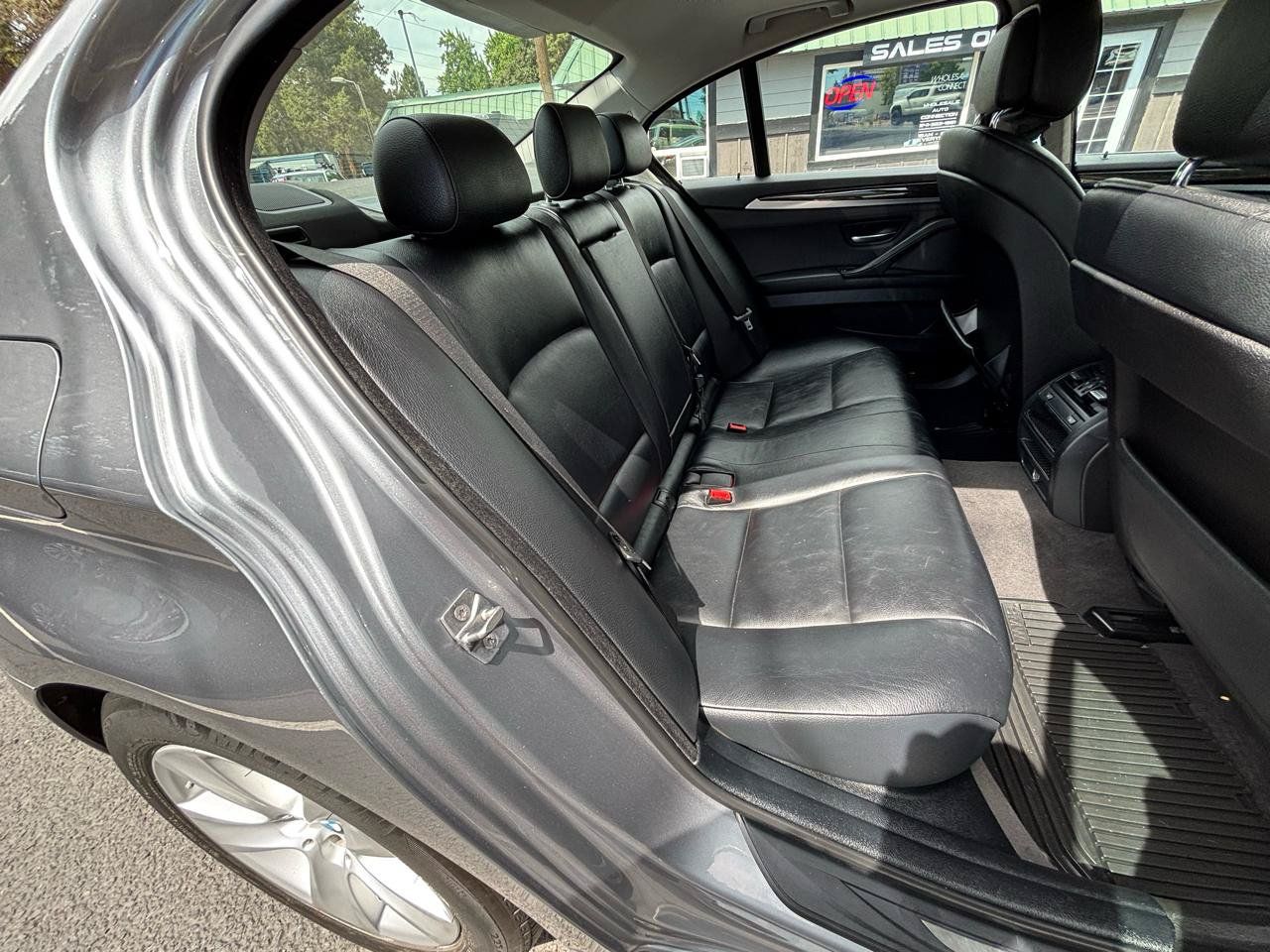 Used 2012 BMW 528i xDrive Sedan AWD/4WD image 10