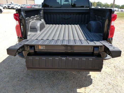 New 2026 Chevrolet Silverado 1500 LT Trail Boss w/ Convenience Package II AWD/4WD image 8