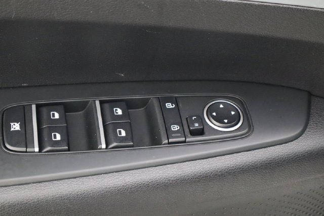 Used 2023 Kia Forte LXS FWD image 17