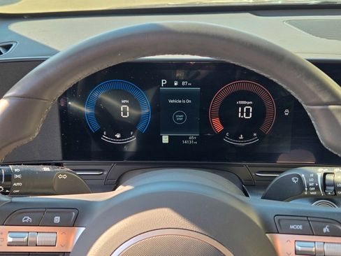 Certified 2025 Hyundai Kona SEL image 39