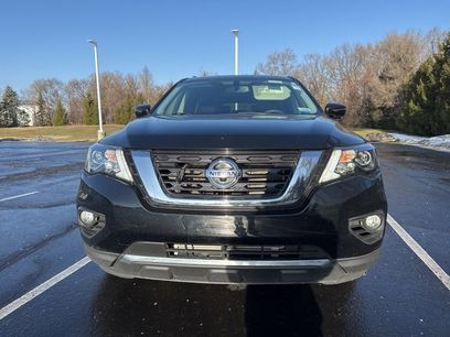 Used 2019 Nissan Pathfinder Platinum