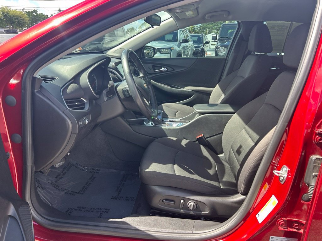 Used 2021 Chevrolet Malibu RS FWD image 9