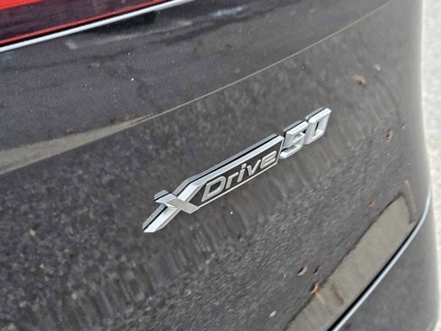 Used 2025 BMW iX xDrive50 image 16