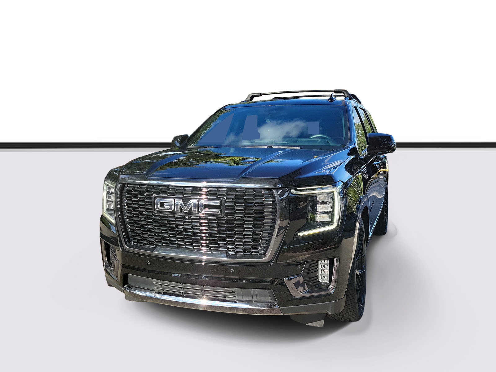 Used 2024 GMC Yukon Denali Ultimate AWD/4WD image 2