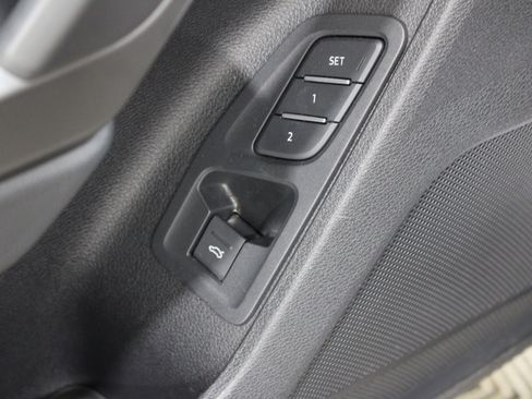 Used 2024 Audi Q3 2.0T Premium Plus AWD/4WD image 9