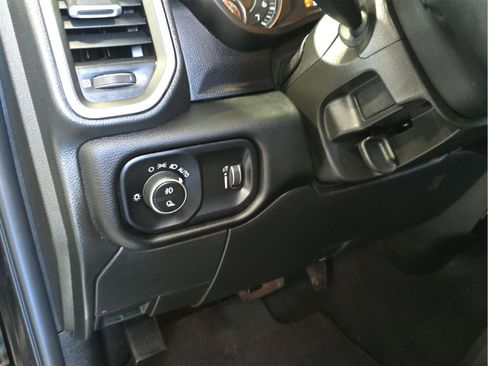 Used 2024 RAM 2500 Big Horn w/ Bed Utility Group AWD/4WD image 10