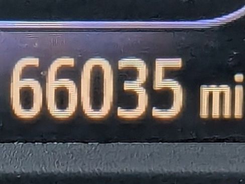 Used 2020 Toyota Sienna L image 11