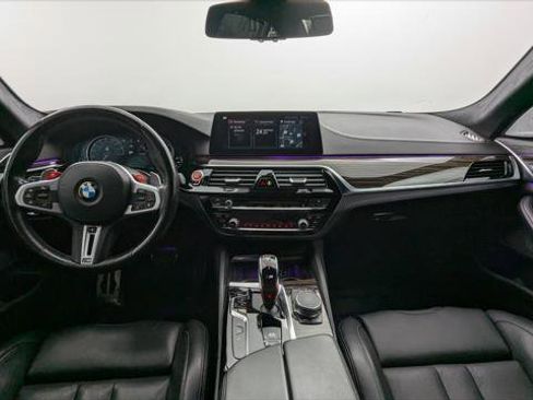 Used 2018 BMW M5 image 26