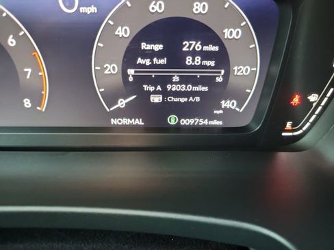 Used 2023 Honda Pilot Elite image 18