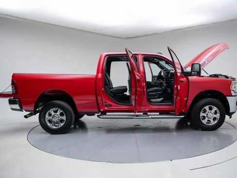 Used 2024 RAM 2500 Big Horn w/ Bed Utility Group image 13