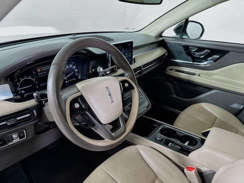 Used 2021 Lincoln Corsair AWD w/ Premium Package image 10