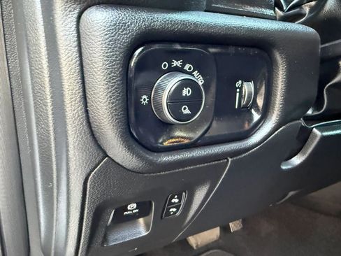 Used 2025 RAM 1500 Big Horn AWD/4WD image 36