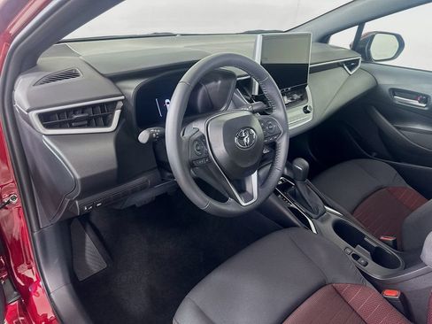Used 2026 Toyota Corolla SE w/ SE Package FWD image 9