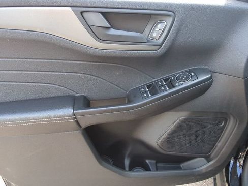 Used 2025 Ford Escape Active FWD image 23