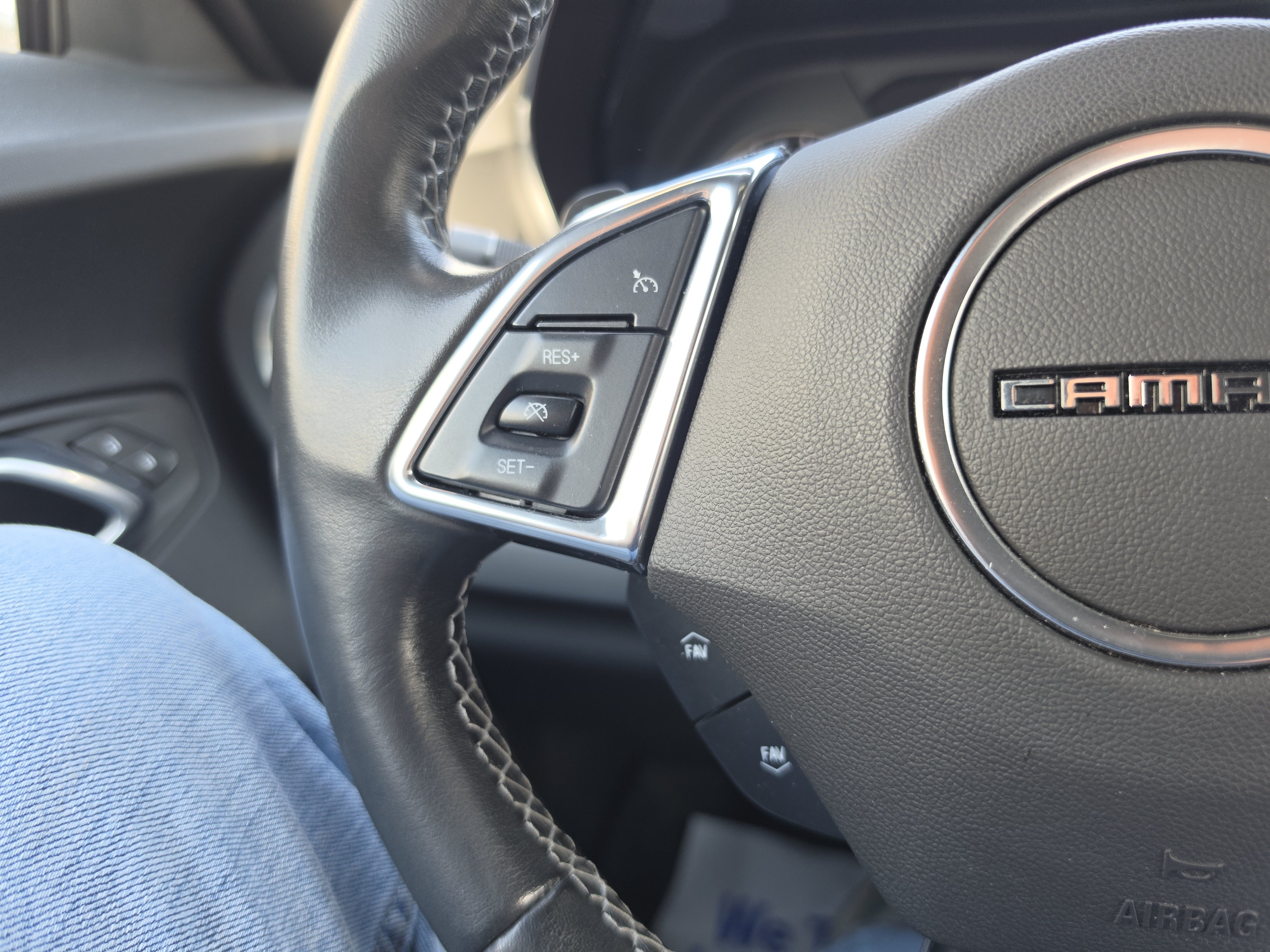 Used 2023 Chevrolet Camaro LT RWD image 19