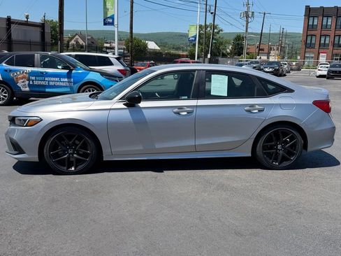 Used 2023 Honda Civic Sport image 15