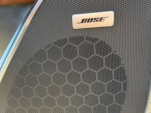 Used 2019 Cadillac Escalade Luxury image 16