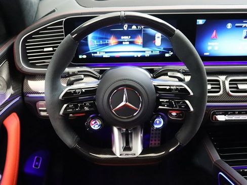 Used 2025 Mercedes-Benz GLE 63 AMG S w/ Driver Assistance Package image 5