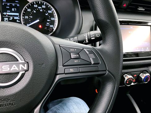 New 2025 Nissan Kicks Play S image 92